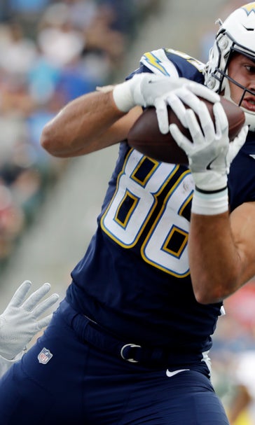 Chargers TE Hunter Henry returns to practice for first time